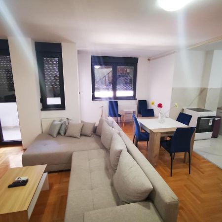 Riviera Apartments Nis Bagian luar foto