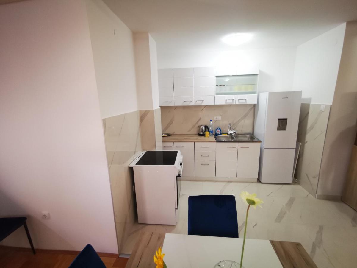 Riviera Apartments Nis Bagian luar foto